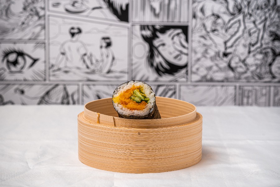 Pumpkin katsu cucumber (V) white rice sushi roll