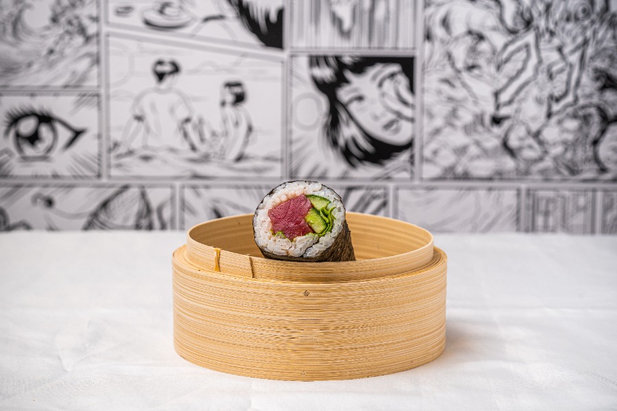 Raw tuna cucumber (GF) white rice sushi roll