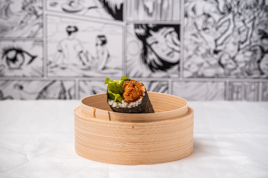 Spicy panko prawn white rice sushi roll