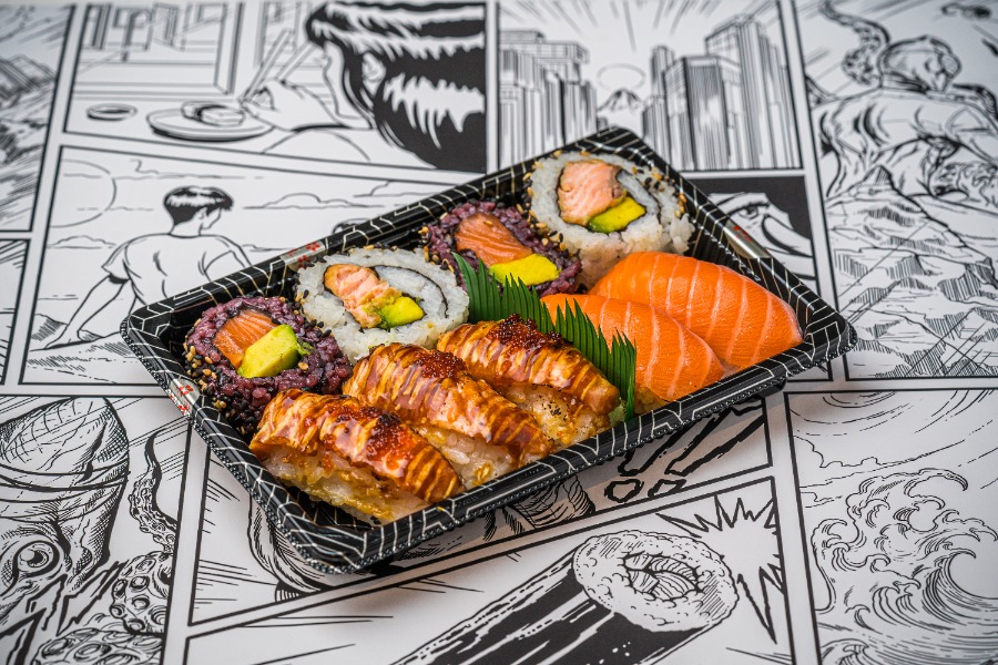 Salmon delight bento box (black & white rice)