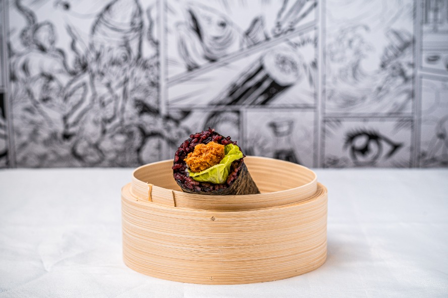 Spicy panko prawn avocado black rice sushi roll